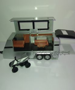 ماکت کلکسیونی تسلا مدل CZ58A با کمپر تک رنگ نقره ای – نسخه رنگی سبز از ماکت فلزی تسلا سایبرتراک نمای داخل کمپر.