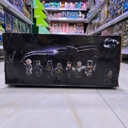 تصویر ترکیبی ۵ جعبه لگو غار بتمن در کنار هم به سبک کلکسیونی