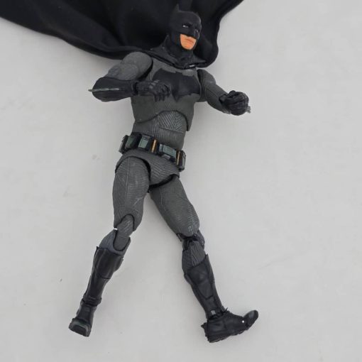 اکشن فیگور بتمن کد 70153 - MediCom Toy - Image 7